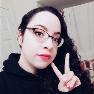 Meet your Posher, Anna-liza